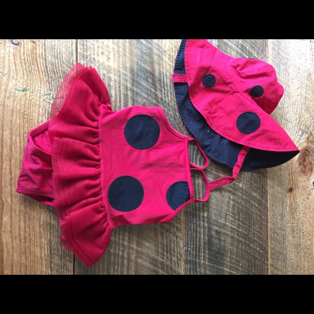 Baby Gap lady big swimsuit and hat, 3-6 mos